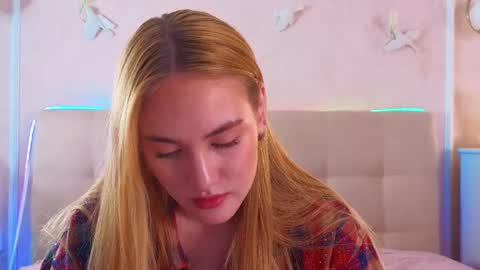 jennifercamprell online show from April 14, 7:09 pm