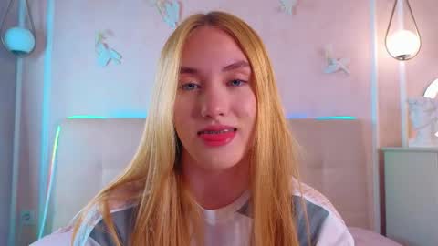 jennifercamprell online show from April 17, 7:17 pm