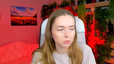 Jennifer online show from October 31, 5:14 pm