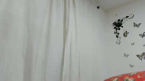 Snapshot of jenniferloveyou chatting on February 5, 8:14 pm jenniferloveyou online show from February 5, 8:14 pm