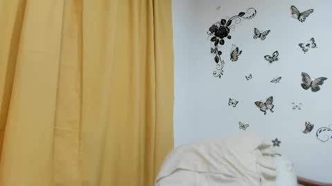 Snapshot of jenniferloveyou chatting on October 1, 4:57 pm jenniferloveyou online show from October 1, 4:57 pm