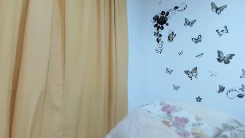 Snapshot of jenniferloveyou chatting on October 3, 4:37 pm jenniferloveyou online show from October 3, 4:37 pm