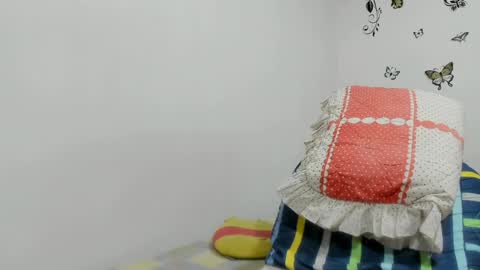 jenniferloveyou online show from April 12, 4:45 pm