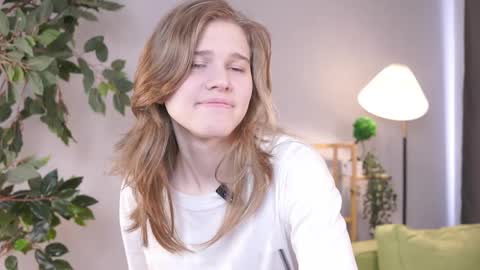 Sofia  online show from March 30, 7:09 am