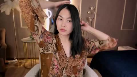 Snapshot of jennimurr chatting on November 24, 11:43 am Jenni online show from November 24, 11:43 am