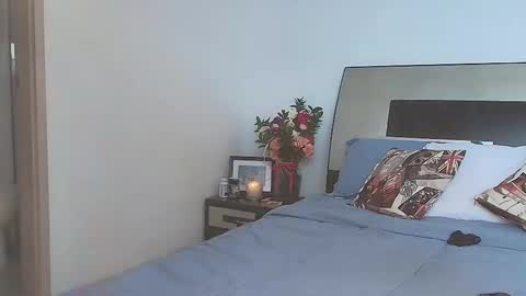 Jenn online show from November 28, 6:32 pm