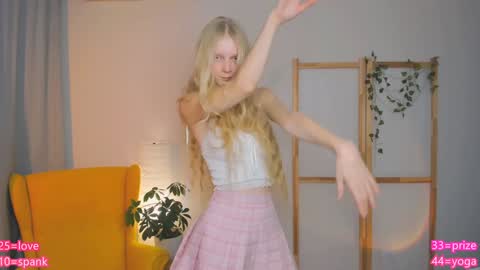 Jenny  online show from December 5, 6:33 pm