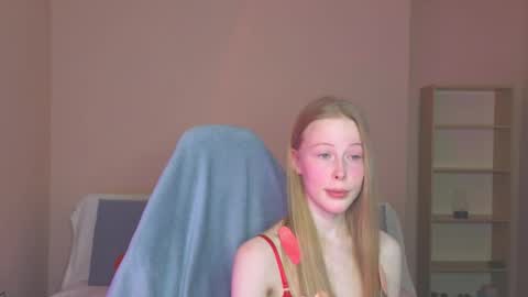 Snapshot of jenny_angelok chatting on February 13, 2:02 pm Next broadcast on December 05 subject to change online show from February 13, 2:02 pm