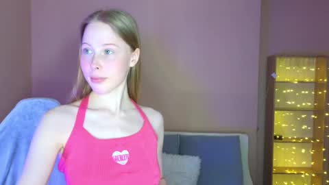 Snapshot of jenny_angelok chatting on April 24, 2:08 pm Next broadcast on December 05 subject to change online show from April 24, 2:08 pm