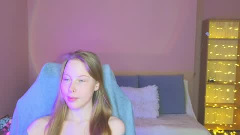 Snapshot of jenny_angelok chatting on May 10, 1:49 pm Next broadcast on December 05 subject to change online show from May 10, 1:49 pm