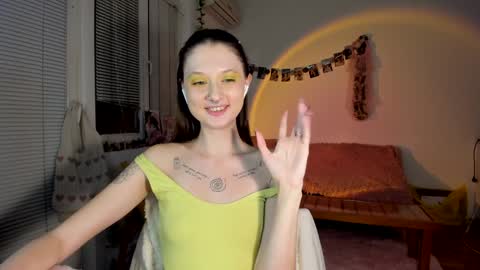 Jennifer Jenny Darling   online show from December 6, 10:30 pm