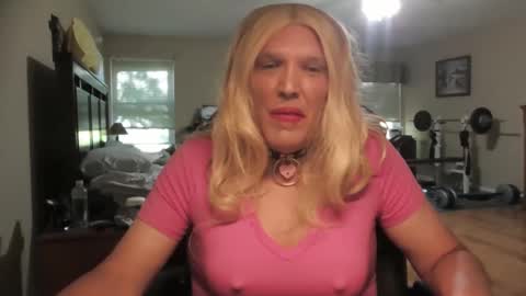 Snapshot of jenny_gurl2021 chatting on June 2, 10:12 pm jenny gurl online show from June 2, 10:12 pm