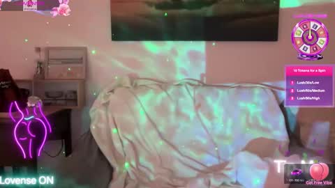 Snapshot of jennybeyb chatting on January 8, 10:23 pm JennyBeyb online show from January 8, 10:23 pm