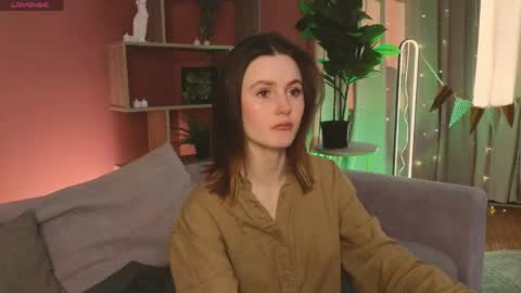 Snapshot of jennyfer_me chatting on April 27, 12:36 pm jennyfer_me online show from April 27, 12:36 pm