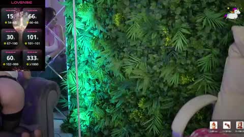 Snapshot of jennyyluv chatting on April 23, 4:31 pm JENNY online show from April 23, 4:31 pm