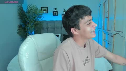  JEREMIAS  online show from April 14, 3:01 am