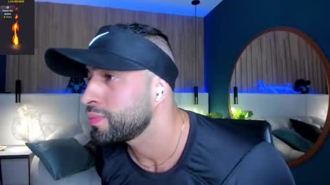 Jeremy online show from November 20, 10:42 pm