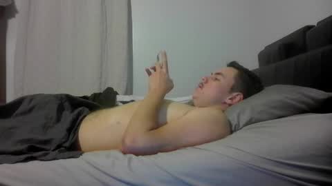 jerkjon1692 online show from May 2, 1:10 am
