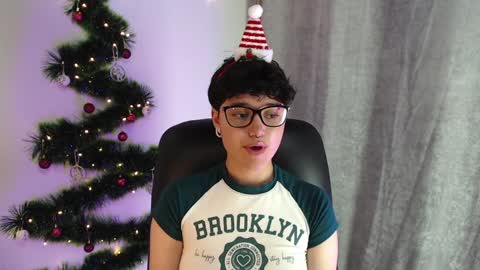 Snapshot of jero_harper1 chatting on December 5, 12:41 am jero harper1 online show from December 5, 12:41 am