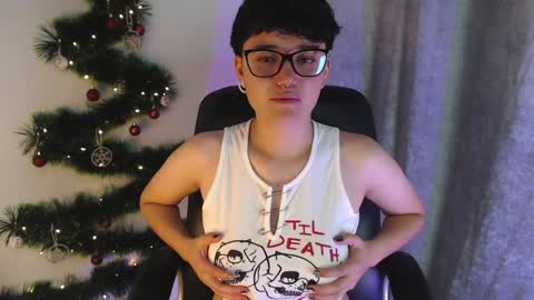 Snapshot of jero_harper1 chatting on December 15, 8:47 pm jero harper1 online show from December 15, 8:47 pm