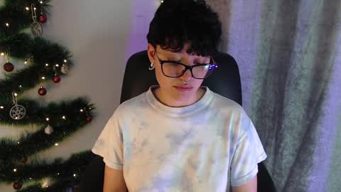 Snapshot of jero_harper1 chatting on December 19, 1:18 am jero harper1 online show from December 19, 1:18 am