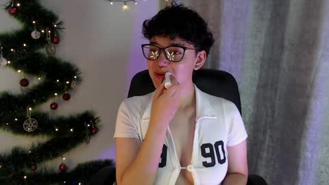 Snapshot of jero_harper1 chatting on December 23, 7:20 pm jero harper1 online show from December 23, 7:20 pm