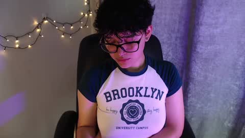 Snapshot of jero_harper1 chatting on February 8, 9:36 pm jero harper1 online show from February 8, 9:36 pm
