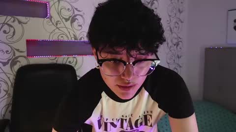 Snapshot of jero_harper1 chatting on February 23, 6:45 pm jero harper1 online show from February 23, 6:45 pm