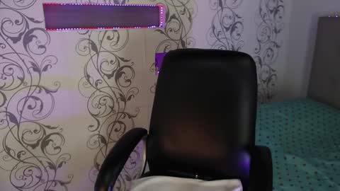 Snapshot of jero_harper1 chatting on February 24, 6:47 pm jero harper1 online show from February 24, 6:47 pm