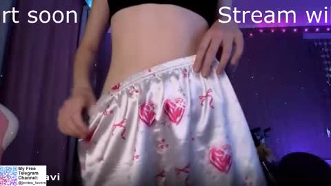 jerrienyhan online show from November 1, 1:02 pm