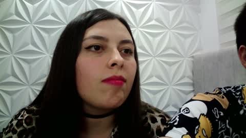 Snapshot of jerryandjessicaa chatting on December 15, 1:02 am Jess y Jerry online show from December 15, 1:02 am