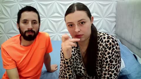 Snapshot of jerryandjessicaa chatting on December 22, 12:07 am Jess y Jerry online show from December 22, 12:07 am