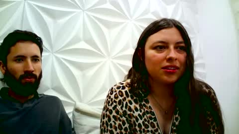 Snapshot of jerryandjessicaa chatting on November 14, 10:18 pm Jess y Jerry online show from November 14, 10:18 pm