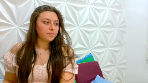 Snapshot of jerryandjessicaa chatting on March 15, 10:27 pm Jess y Jerry online show from March 15, 10:27 pm