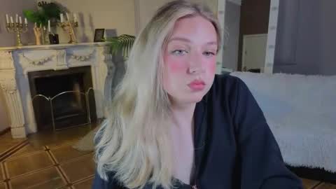 Snapshot of jes_solar chatting on September 13, 11:32 am jes_solar online show from September 13, 11:32 am