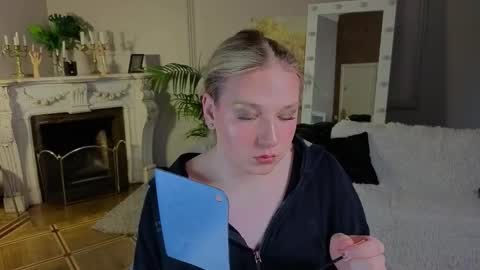 Snapshot of jes_solar chatting on September 17, 3:03 pm jes_solar online show from September 17, 3:03 pm