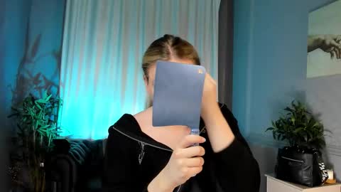 Snapshot of jes_solar chatting on October 5, 11:30 am jes_solar online show from October 5, 11:30 am