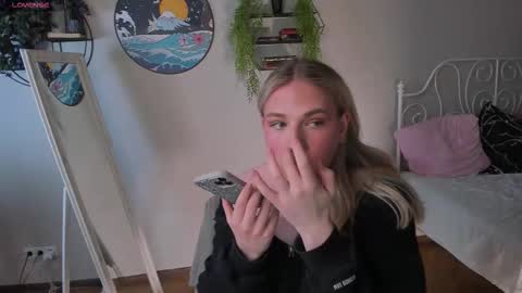 Snapshot of jes_solar chatting on October 14, 2:51 pm jes_solar online show from October 14, 2:51 pm