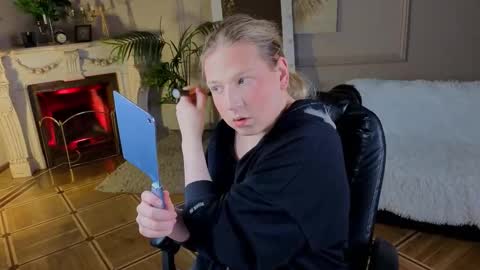 Snapshot of jes_solar chatting on November 13, 9:58 pm jes_solar online show from November 13, 9:58 pm