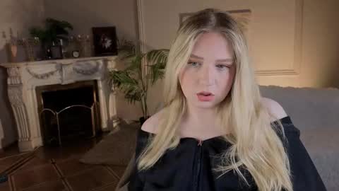 Snapshot of jes_solar chatting on November 20, 8:52 pm jes_solar online show from November 20, 8:52 pm