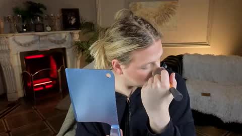 Snapshot of jes_solar chatting on November 27, 10:01 pm jes_solar online show from November 27, 10:01 pm