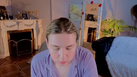 jes_solar online show from April 3, 9:24 pm