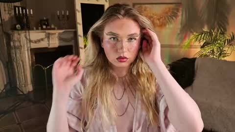 jes_solar online show from May 30, 9:01 pm