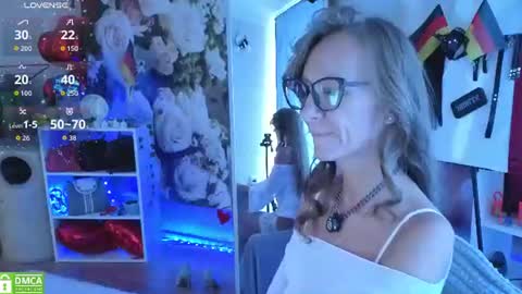 Snapshot of jesica_moon_peachyy chatting on June 27, 4:17 am jesica_moon_peachyy online show from June 27, 4:17 am