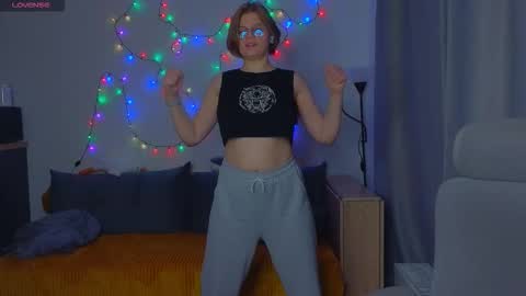  JessieVibes online show from October 28, 1:47 pm