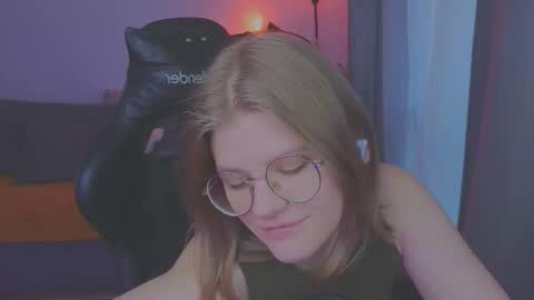  JessieVibes online show from March 17, 3:15 pm