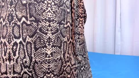 Snapshot of jess1ca_herrera chatting on February 4, 9:31 pm jessica herreraToday I will be your devil and you my victim online show from February 4, 9:31 pm