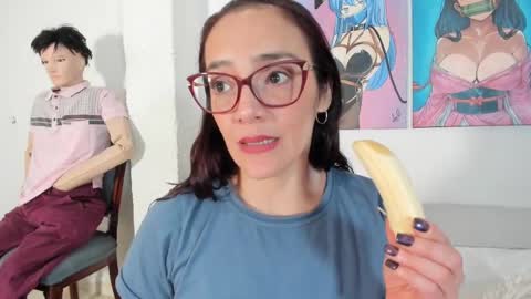 Snapshot of jess1ca_herrera chatting on October 14, 9:15 pm jessica herreraToday I will be your devil and you my victim online show from October 14, 9:15 pm