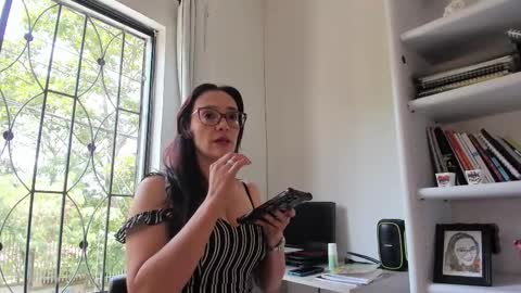 Snapshot of jess1ca_herrera chatting on October 26, 4:35 pm jessica herreraToday I will be your devil and you my victim online show from October 26, 4:35 pm