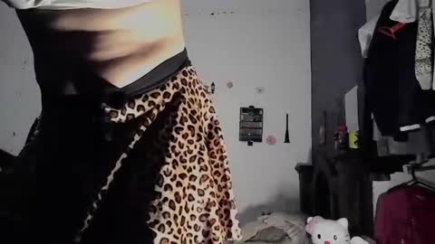 Snapshot of jess_sweett chatting on December 8, 7:37 am Jessica online show from December 8, 7:37 am